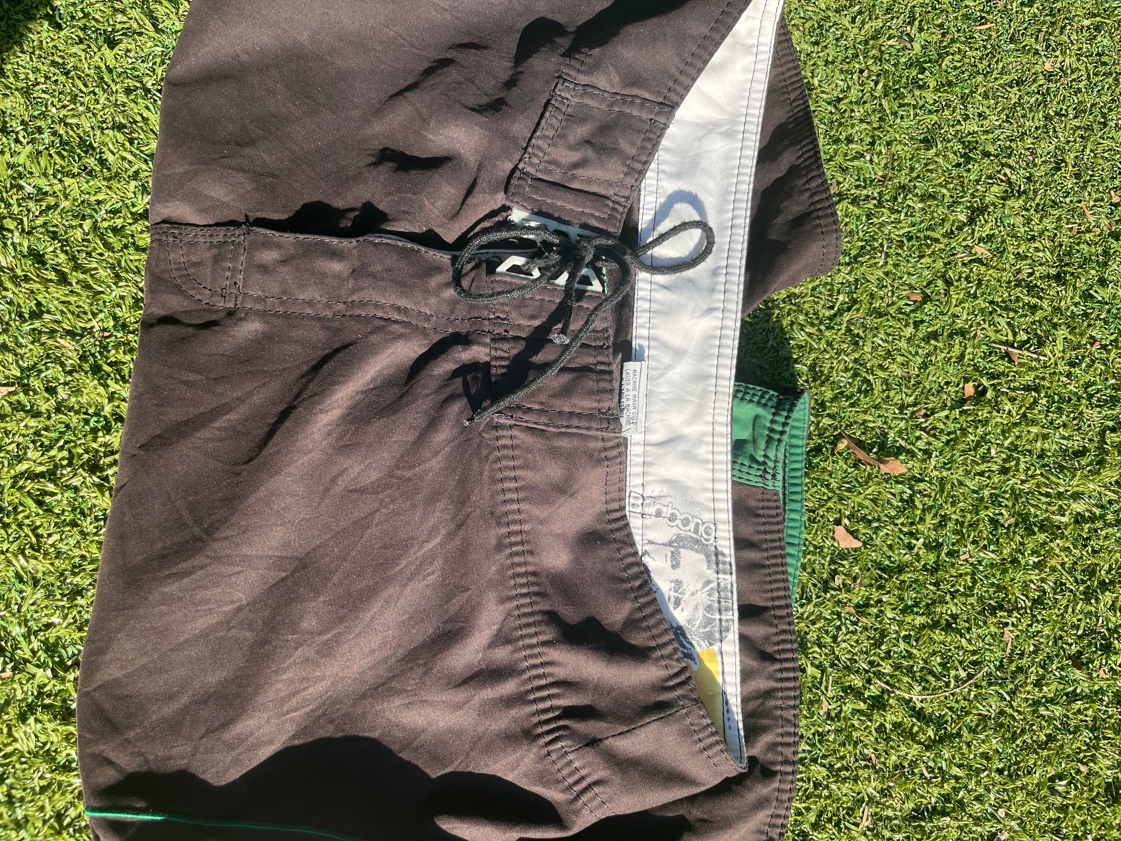 Mark Occhilupo USA signature Boardshorts - size 32